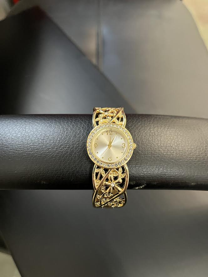 Vintage Accutime Women's Gold Tone Watch GWC1056L - Refurbished