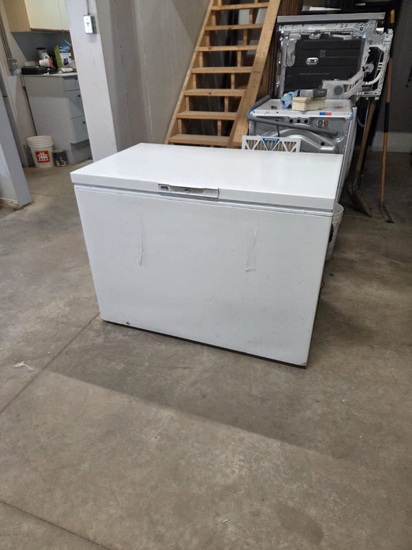 Used Woods 14cu Chest Freezer