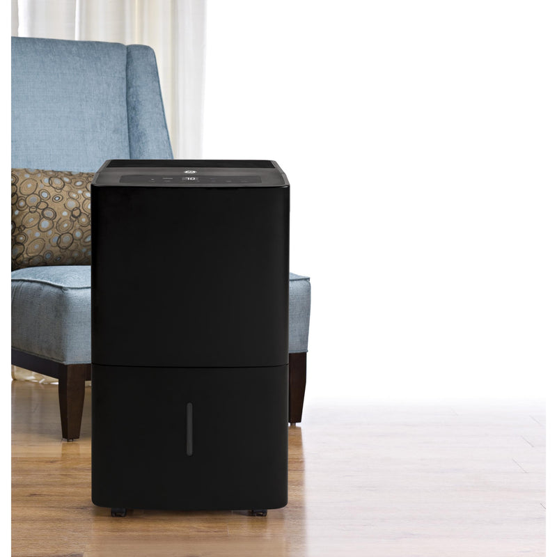 GE 70-pint Dehumidifier APER70LW IMAGE 4