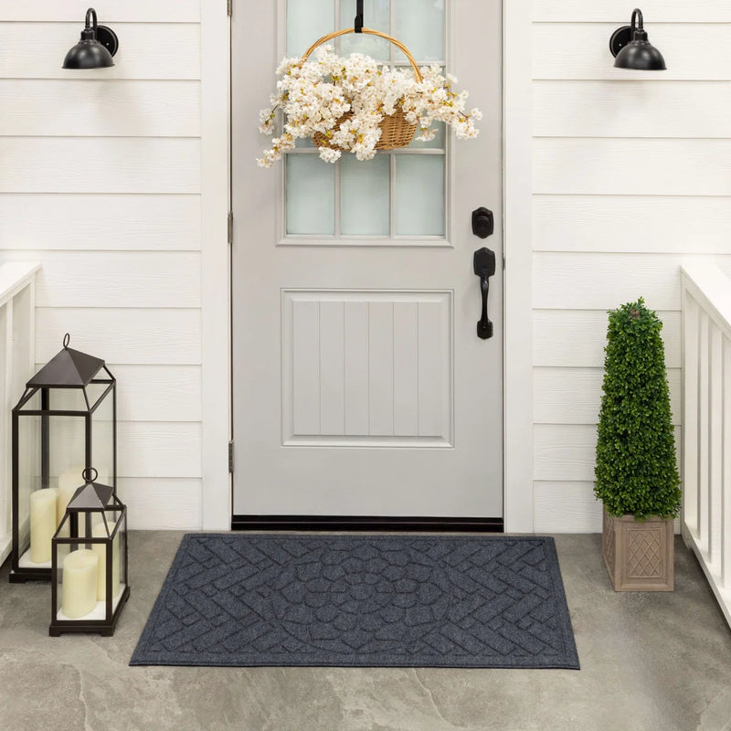 Fleur De Lis Living Kesha Grain 48 in. x 24 in. Non-Slip Outdoor Door Mat - Smoke C001198792 - Refurbished