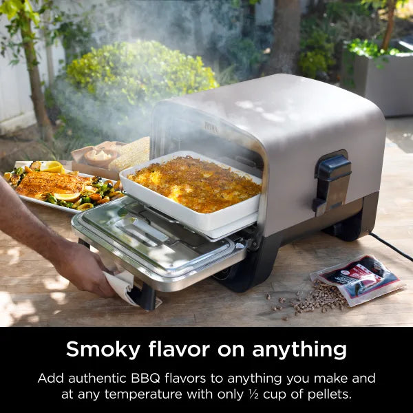 Ninja Woodfire™ 8-in-1 Outdoor Oven OO101LWC - Refurbished