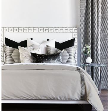 Eastern Accents Hendrix Edris Fog Queen Duvet Cover DVQ-395 - Like New