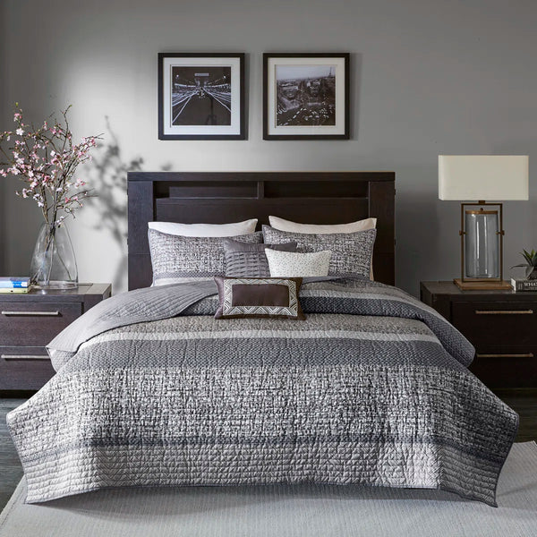 Madison Park Rhapsody 6 Piece Full/Queen Reversible Jacquard Quilt Set with Throw Pillows in Grey C007104395 - Refurbished