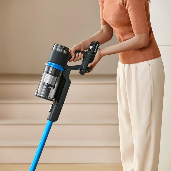 Eureka ReactiSense 450 Cordless Stick Vacuum NEC450BLC - Refurbished