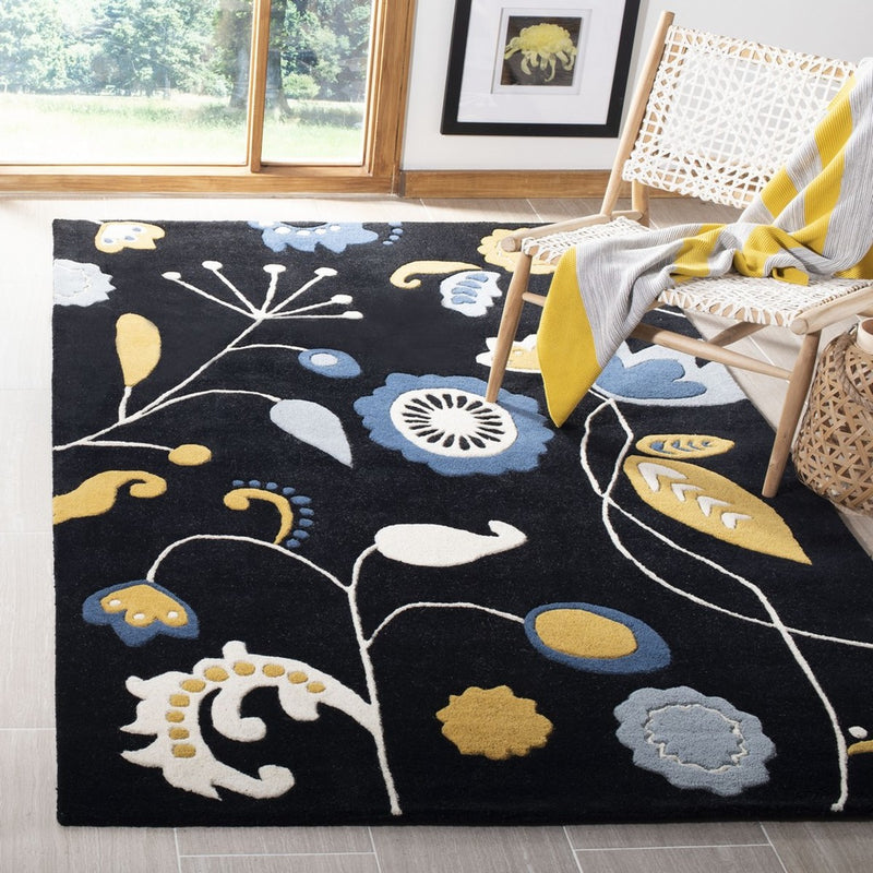 Safavieh 7'6 x 9'6 Soho Plush Pile Rug SOH772C - Like New